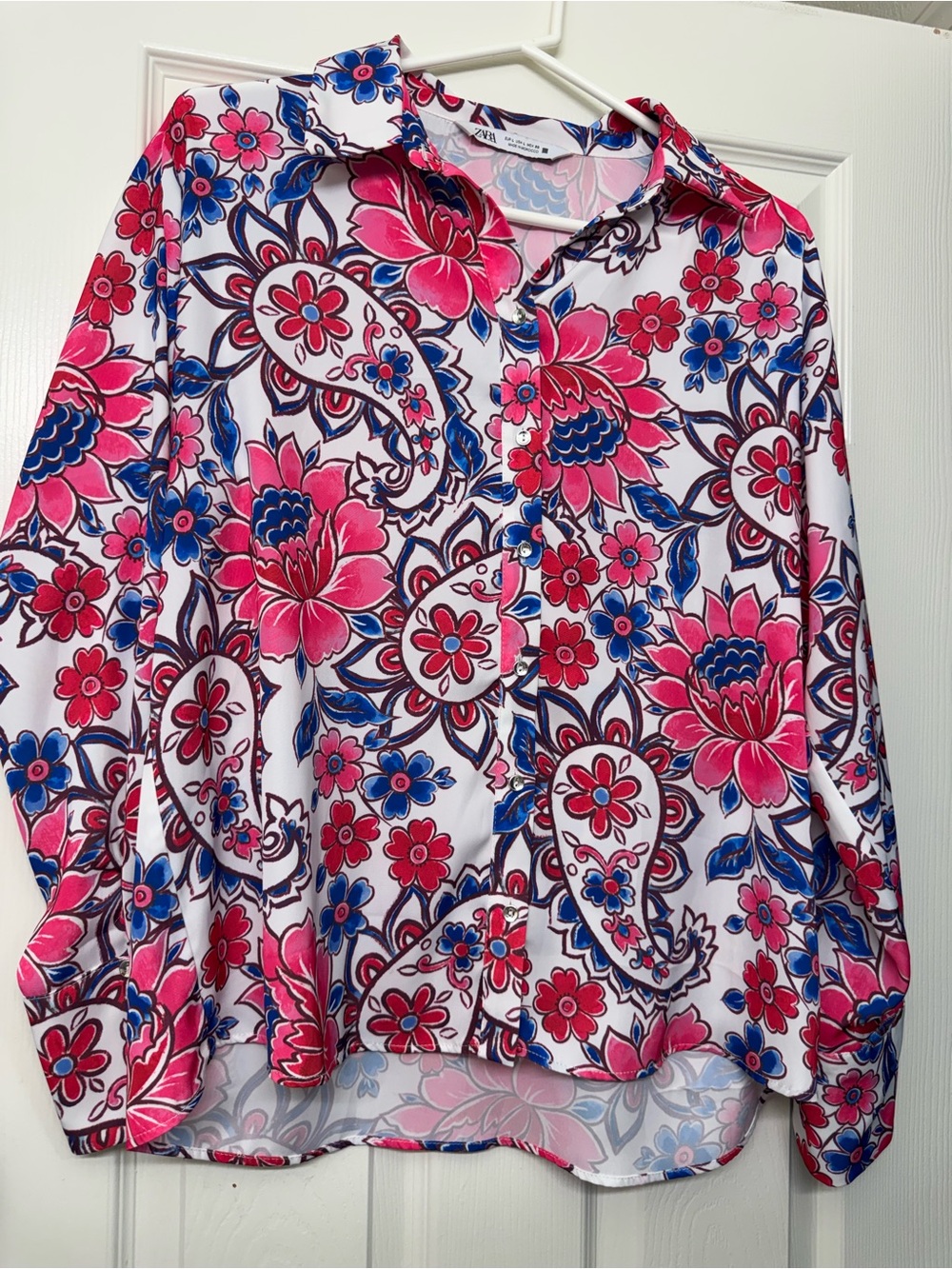 Zara Floral Button-Front Blouse in Pink, Blue & White size L